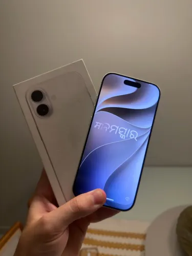 iPhone 17 - 256 GB - Branco - Garantia Março 2027