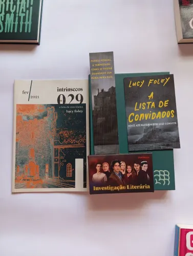 A Lista de Convidados (Intrínsecos) + Revista + Brindes Completos