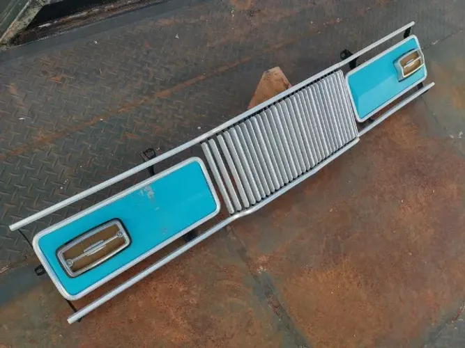 Grade Frontal Ford Galaxie LTD 73 / 75