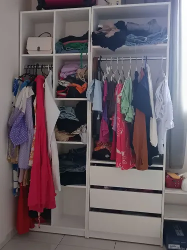 Vende-se closet seminovo 