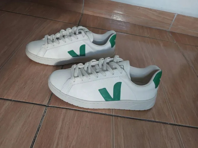 Tênis Vert CWL branco e verde