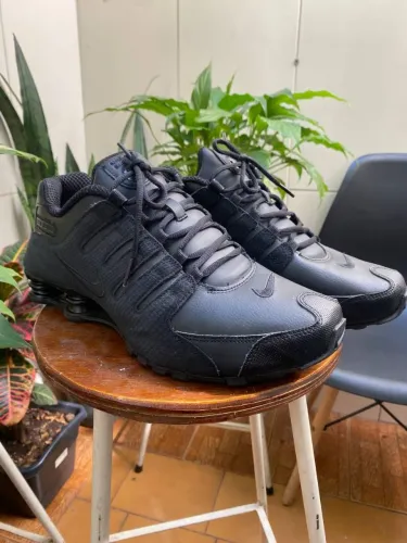 Nike shox NZ preto - tamanho 43