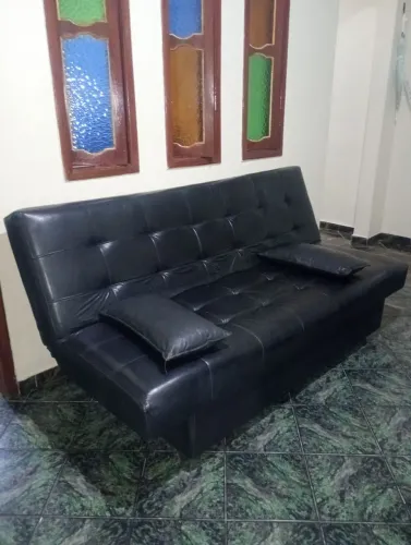 Sofá-cama preto 1,80 x 1,12 - Bom estado