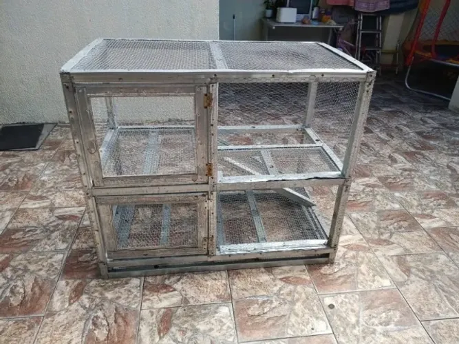 VENDO GAIOLA PARA COELHO OU GALINHA
