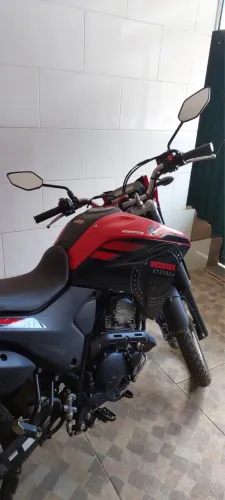 Xtz lander 250 2023 vermelha 