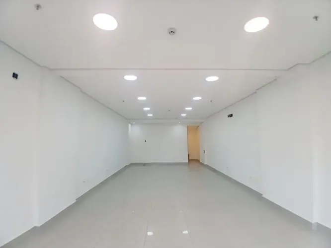 Imóvel para aluguel possui 66 metros quadrados em Boqueirão - Praia Grande - SP