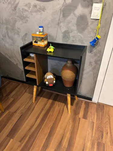 Barzinho / Adega Retrô com Nicho para Vinhos