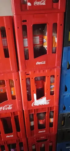 Vende-se 3 grades de refrigerante retornável 2 litros