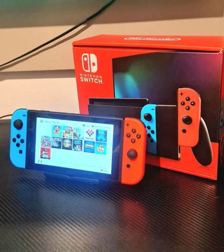 Nintendo Switch V2 Desbloqueado - Excelente Estado