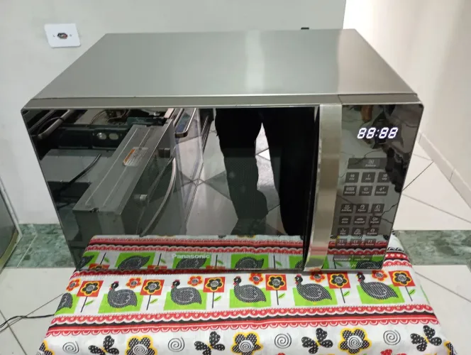Microondas Espelhado Panasonic Style 32 Litros 127 Volts