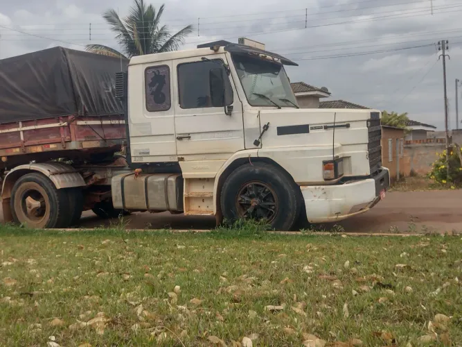 Scania 112h. Faixa cinza