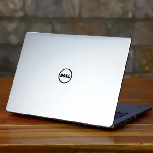 Notebook Dell Core i7 8550u 4.0Ghz - 8Gb DDR4 - 256Gb SSD - Placa Vídeo GeForce -Tela 14