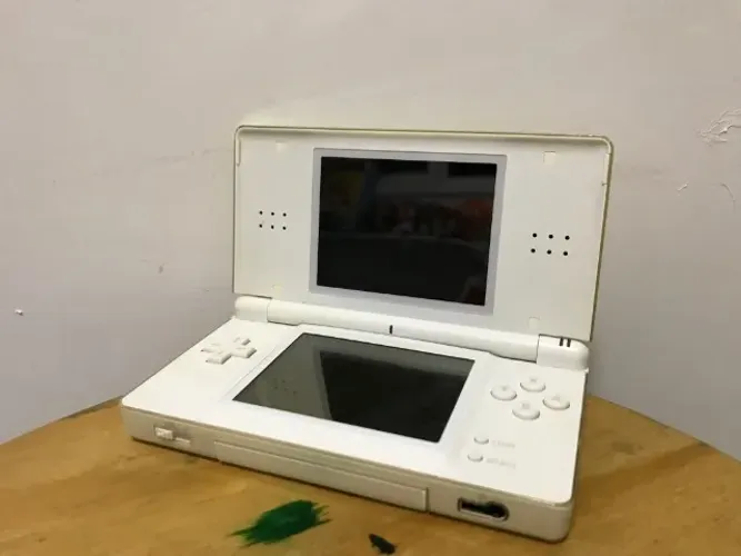 Nintendo DS Lite LEIA DESCRIÇÃO