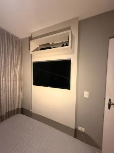 Painel de TV em marcenaria