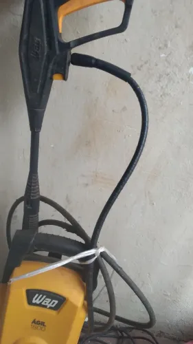 Máquina para lavagem de carros e etc.