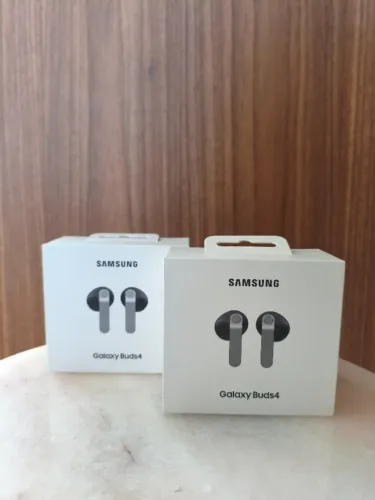 Fone de ouvido sem fio Samsung Galaxy Buds4 Preto AI