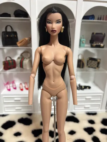 Fashion Royalty Kyori