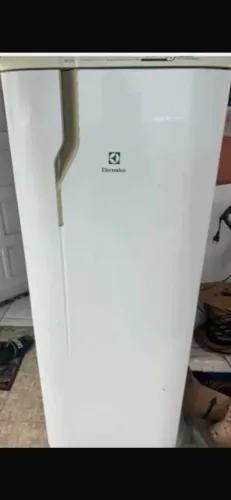 Geladeira electrolux