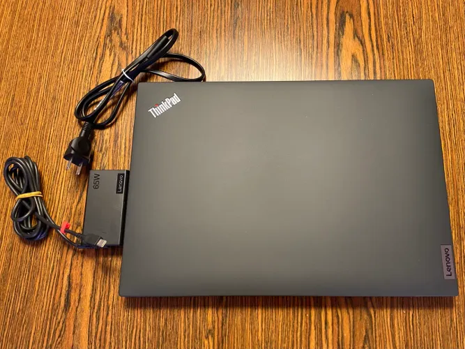 Lenovo notebook P16 Ryzen 7 32 GB RAM 1 TB