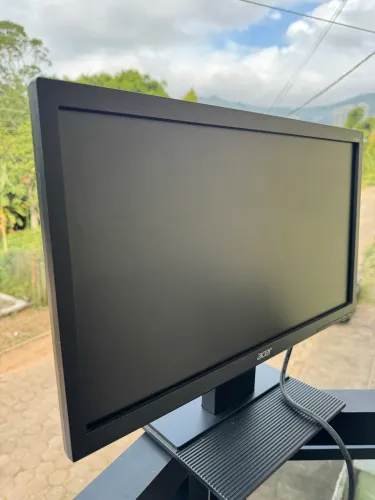 Monitor Acer 19.5" V206HQL 60Hz - Perfeito Estado (Ideal p/ Escritório)