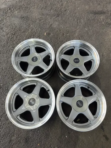 Rodas exclusivas aro 15 tala 8 furacão 4x100 4x114