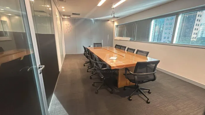 SALA MOBILIADA FARIA LIMA