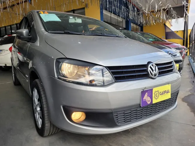 Volkswagen Fox 1.6 MI Total Flex 8V 5P 2014