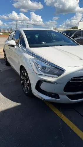 Citroen DS5 1.6 SO Chic Turbo 16V 5P Aut. 2015