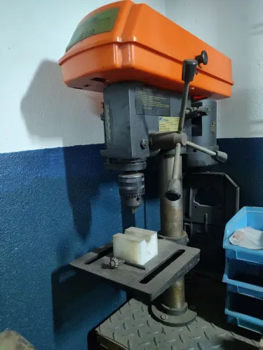 Furadeira de bancada