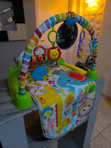 Tapete de Atividades Fisher Price Deluxe Kick & Play Piano. Original