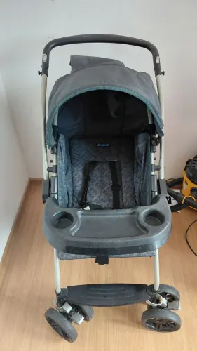 Vendo carrinho de bebê BURIGOTTO