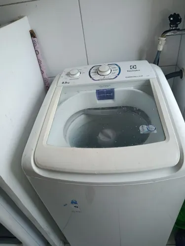 Máquina de lavar. *56