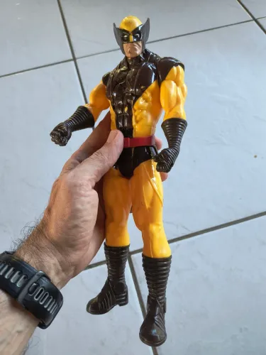 Boneco Wolverine