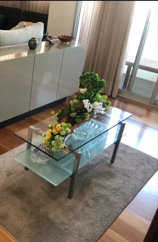 Mesa de centro com 2 vidros 
