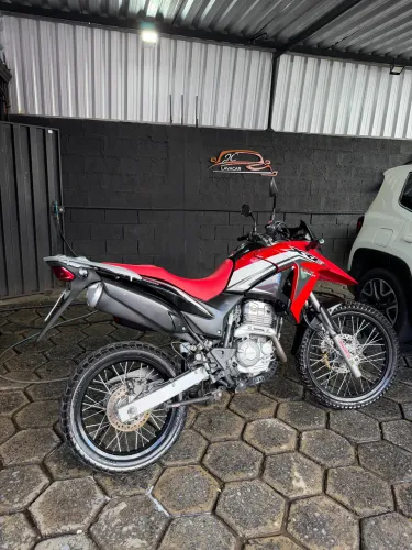XRE 300 Rally