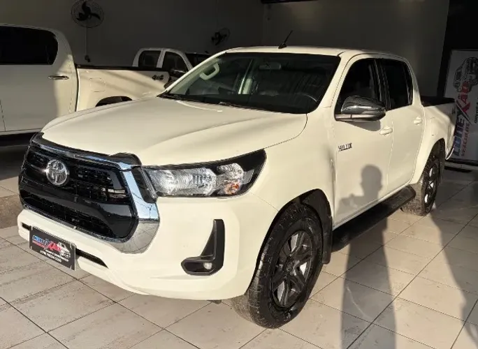 Toyota Hilux CD SR 4X4 2.8 TDI Diesel Aut. 2022