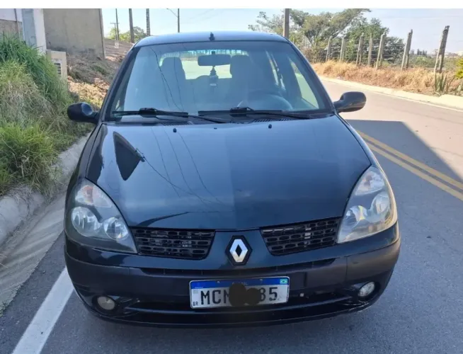 Renault Clio RT/ Privilège 1.6 16V 5P 2004