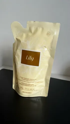 Lily Creme Acetinado Hidratante Refil 200g O Boticário