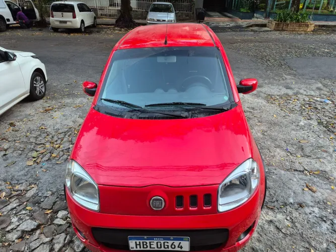 Fiat Uno Sporting 1.4 EVO Fire Flex 8V 4P 2012