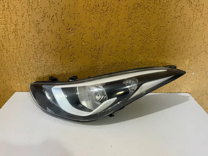 Farol esquerdo Elantra 2015/2016