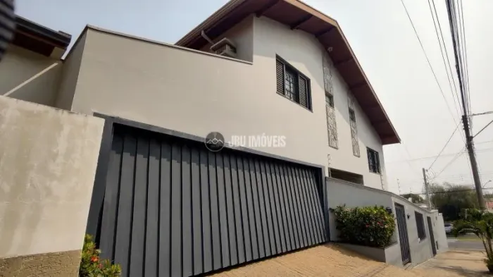 Sobrado com 3 dormitórios à venda, 247,29m² por R$ 840.000 Residencial Cattai Cerquilho/