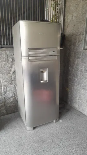 Vendo geladeira electrolux