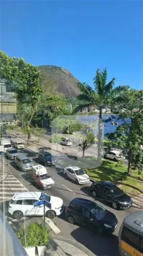 Lagoa-223M2-4 Quartos sendo todos suites e com sacadas-5 Banheiros-3 Vagas