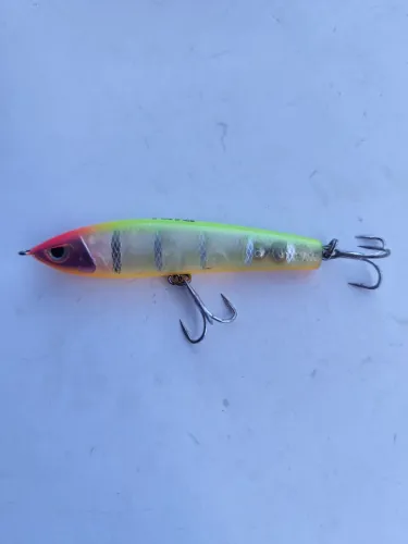 Isca Artificial Superfície Yara Hunter Bait 7,5cm 6g