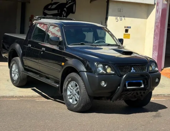 Mitsubishi L200 Outdoor HPE 2.5 4X4 CD T.dies. Aut. 2008