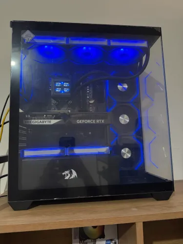 PC GAMER RYZEN 5 5500X3D + RTX 5060 TI 8GB + SSD NVME 1TB + 32GB RAM