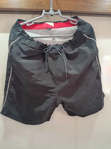 Bermuda masculina Náutica tamanho M (grande) veste G com certeza!!!