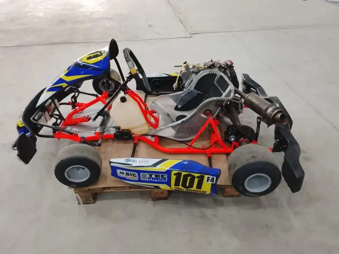 Kart f4 thunder 2024