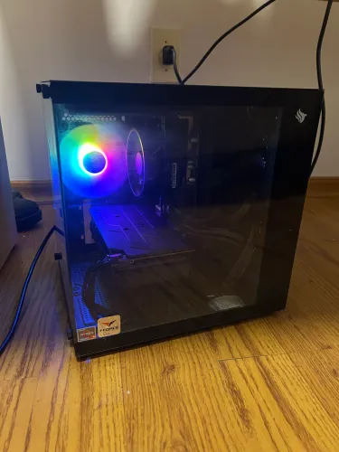 PC Gamer Ryzen 5 500 + RX 5500 XT 4GB + 32GB RAM + SSD 1TB