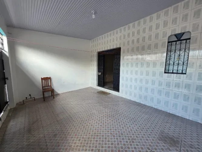 Casa no Lírio do Vale com dois quartos sendo um suite - 100m²